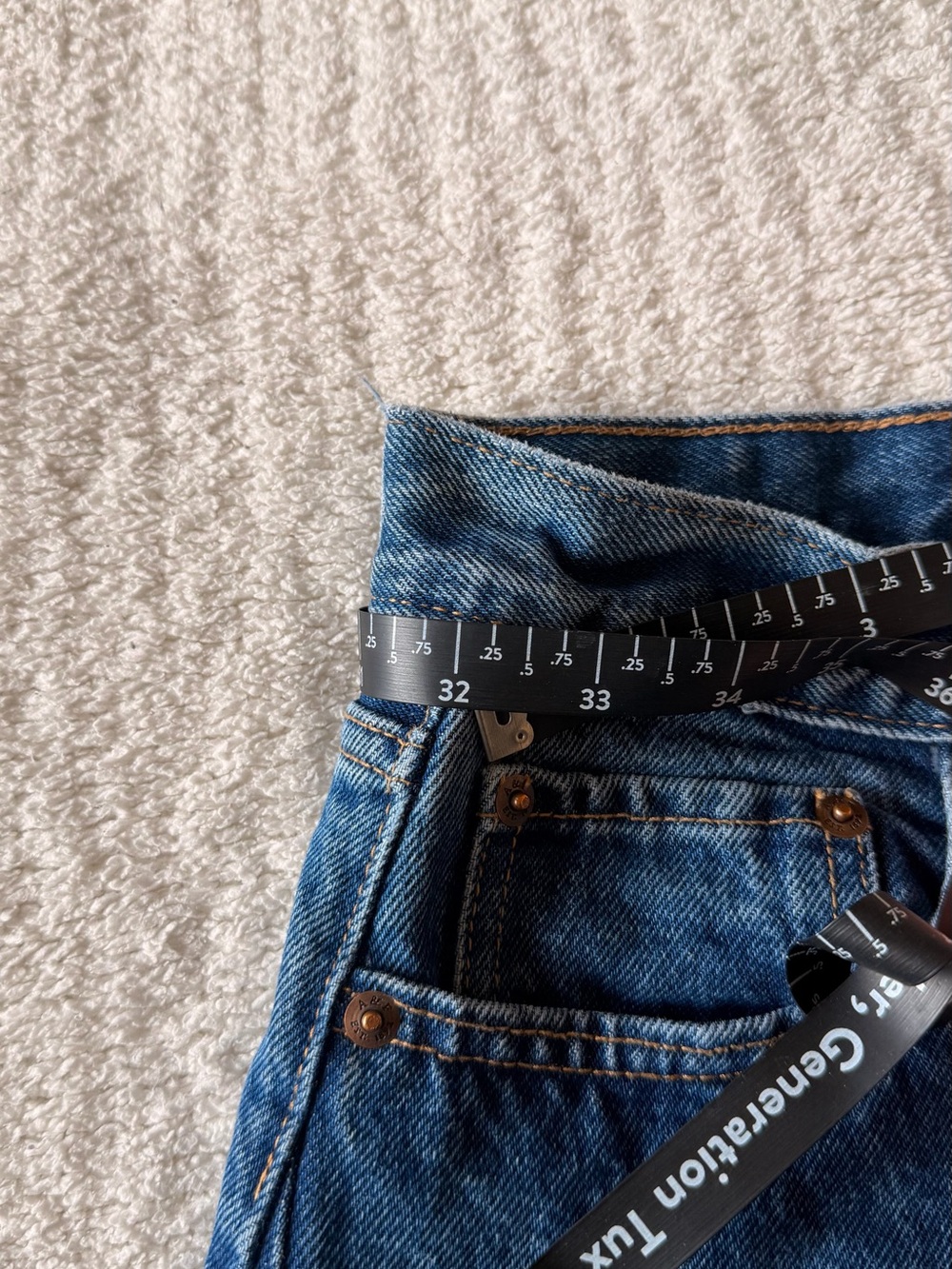 Abercrombie & Fitch Mid-Rise Wide-Leg Women's Jeans in Dark Blue - Picture 7 of 9